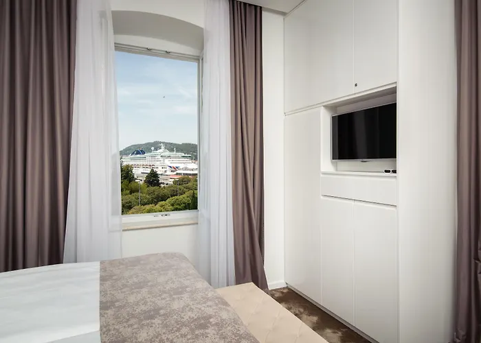 Dream Luxury 4* سبليت