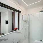 Dream Luxury Split
