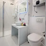 Dream Luxury Split