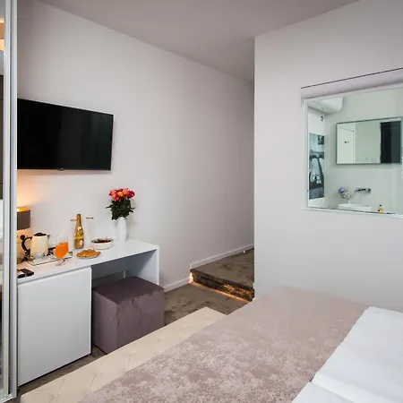 Dream Luxury سبليت