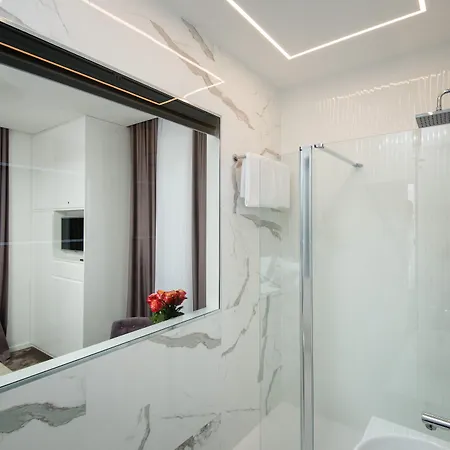 Dream Luxury سبليت