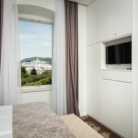 Dream Luxury Split