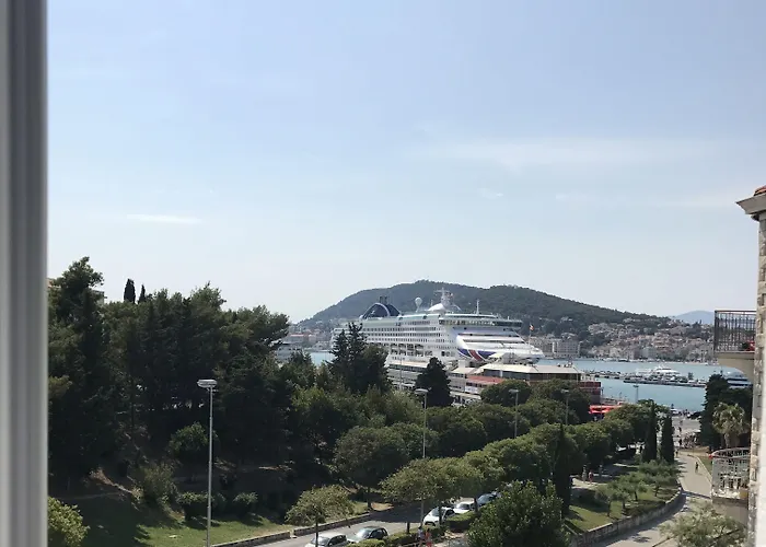 Dream Luxury Πανσιόν Σπλιτ